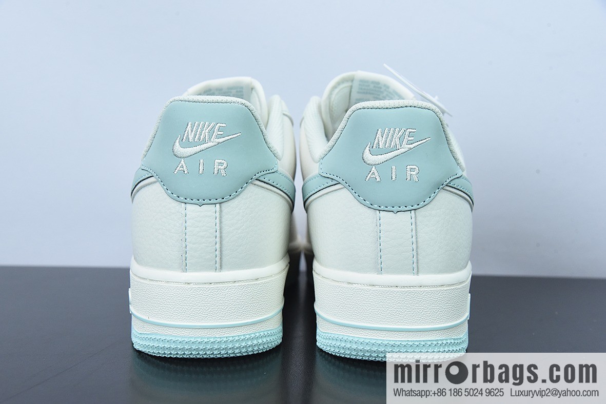 Nk Air Force 1 '07 Low Sky Blue, Air Force One Gypsy Low Top Casual Sneakers, item number TU6536-156