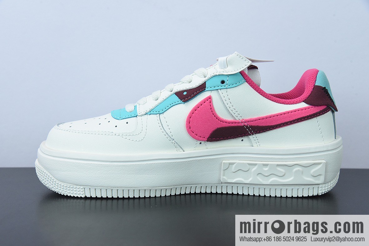 Nike Air Force 1 AF1 Air Force One/low-top, white, blue and red, deconstruction item number: DO6146-101
