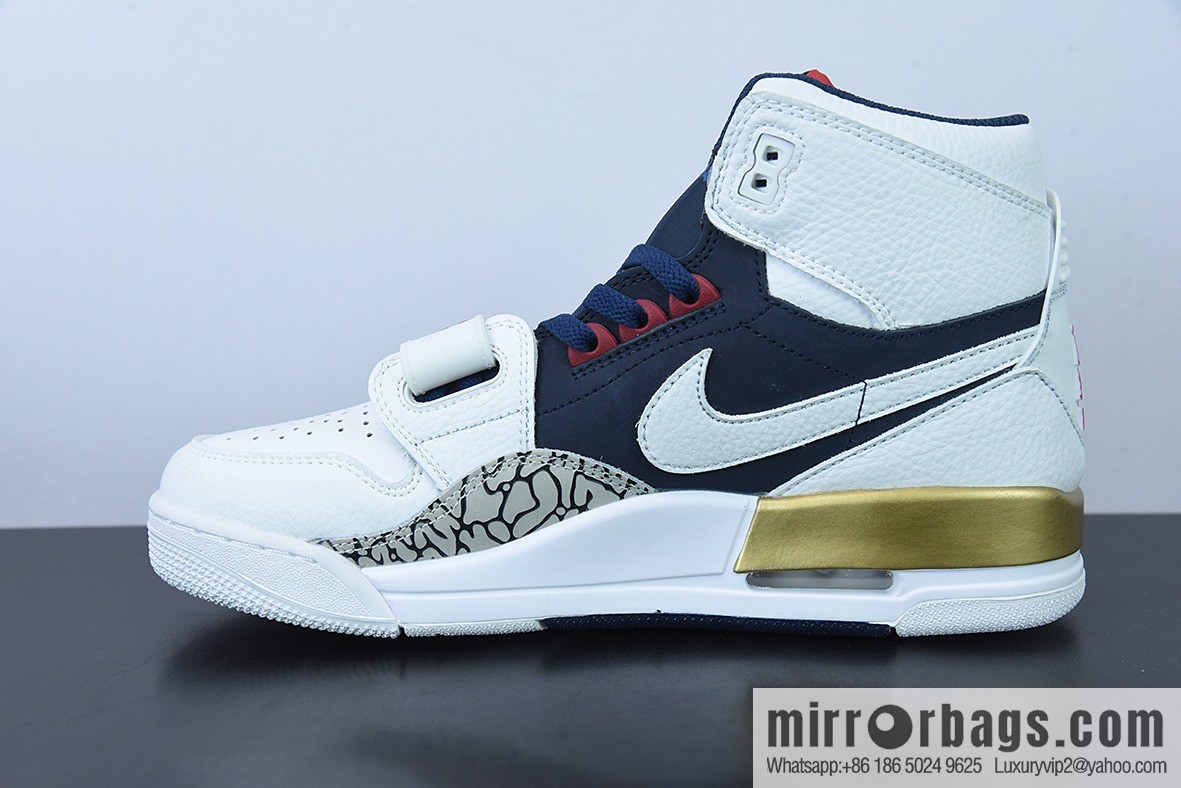 Air Jordan Legacy AJ312 top layer pure original quality velcro three-in-one board shoes, item number: AV3922-101