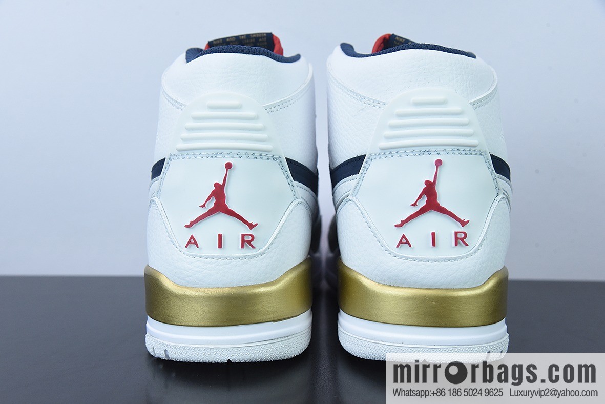 Air Jordan Legacy AJ312 top layer pure original quality velcro three-in-one board shoes, item number: AV3922-101