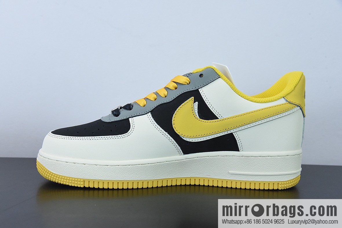 Nike Air Force 1 Low Smiley Double Hook, Air Force One Low Top Sports and Leisure Board Shoes Item Number: AF1234-004