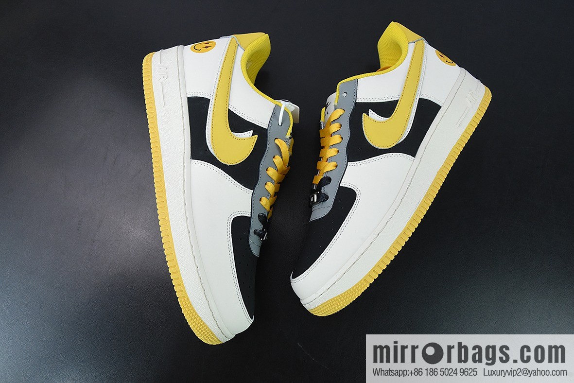 Nike Air Force 1 Low Smiley Double Hook, Air Force One Low Top Sports and Leisure Board Shoes Item Number: AF1234-004