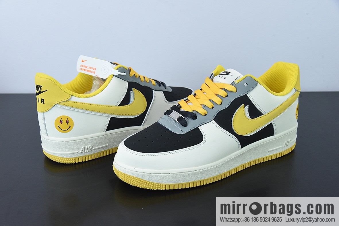 Nike Air Force 1 Low Smiley Double Hook, Air Force One Low Top Sports and Leisure Board Shoes Item Number: AF1234-004