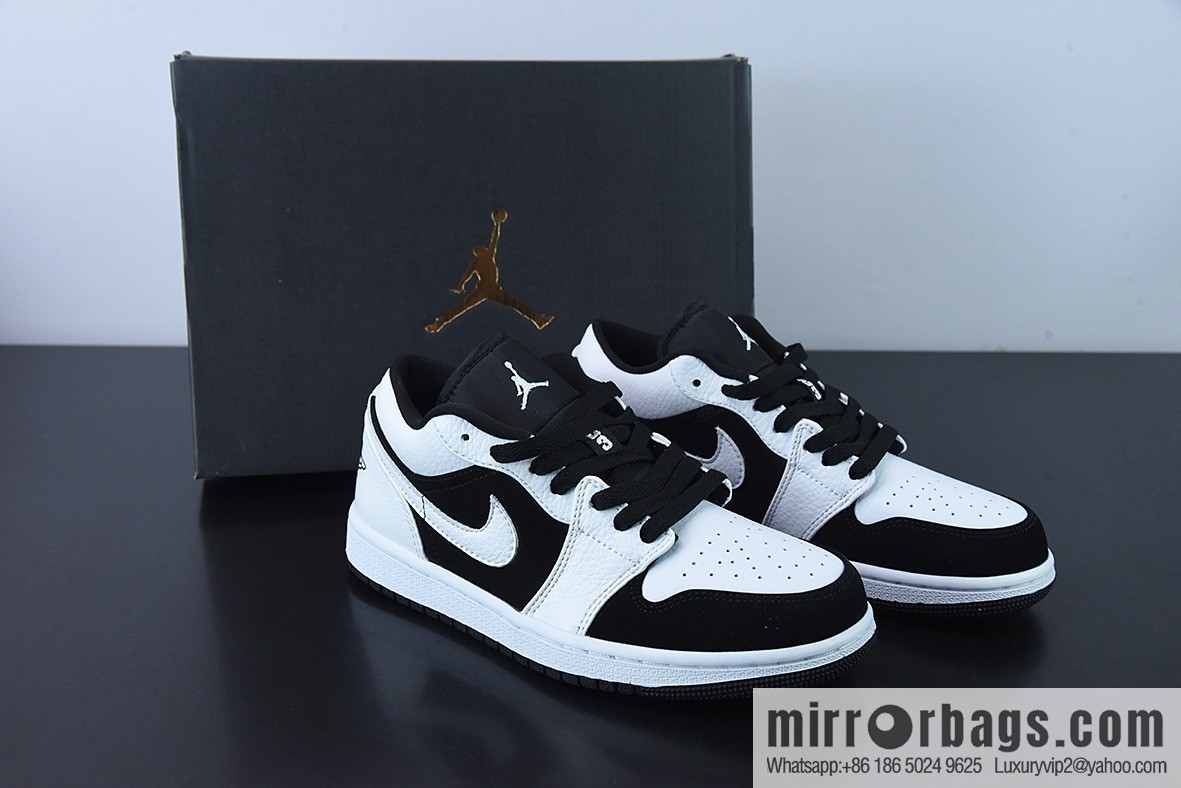 Jordan Air Jordan 1 Low AJ1 Joe 1 Black and white panda, low-top casual board shoes, item number: 553560-101