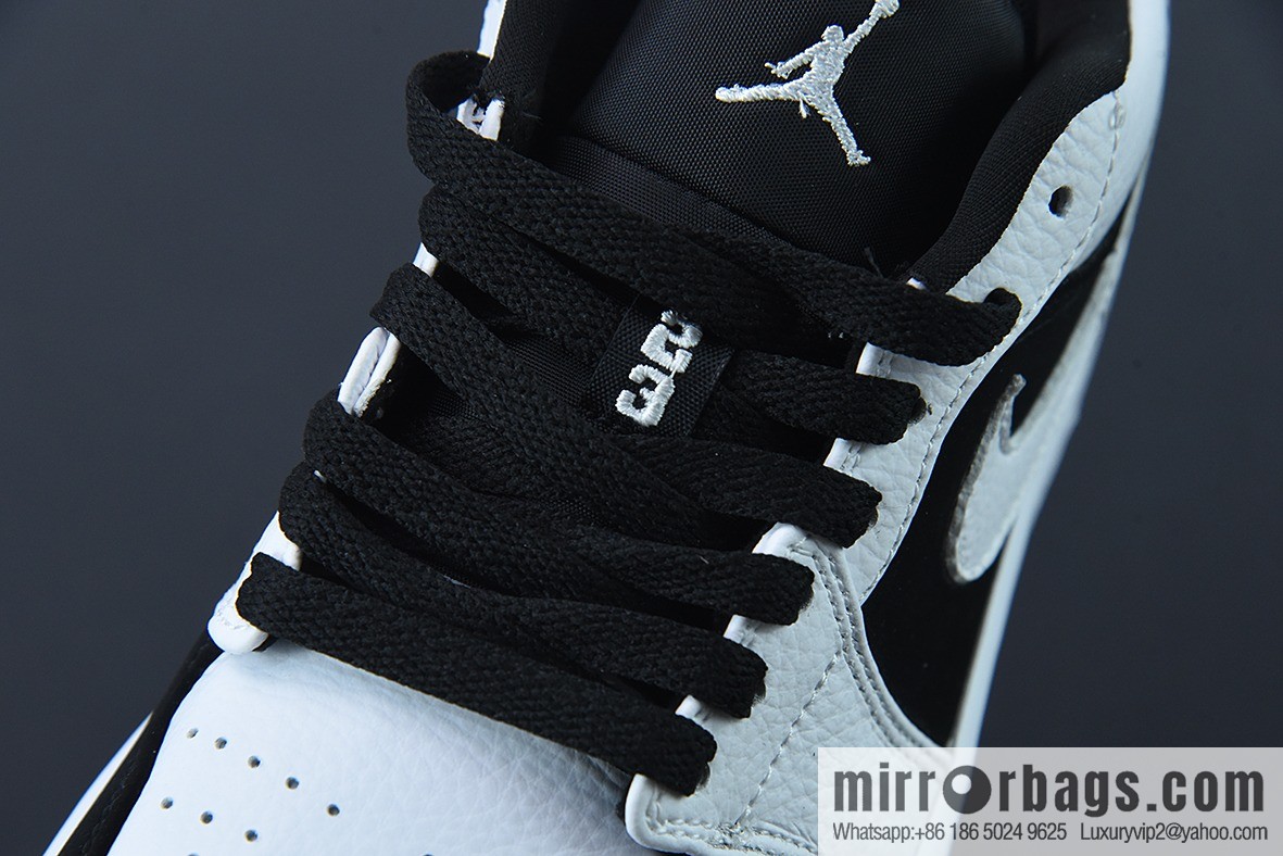 Jordan Air Jordan 1 Low AJ1 Joe 1 Black and white panda, low-top casual board shoes, item number: 553560-101