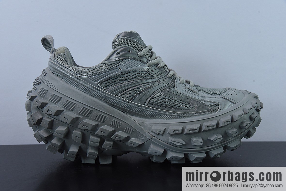 Balenciaga Defender Rubber Platform Sneakers Off-Road Outdoor Height Increase Platform Casual Sports Jogging Shoes 685611 W2RA6 1200