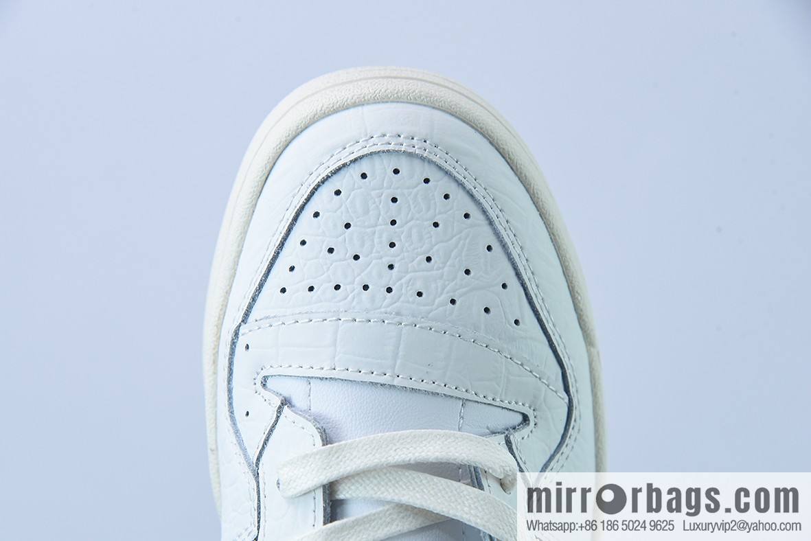 AD Originals Forum 84 Low White Snake Unisex sneakers HP5551