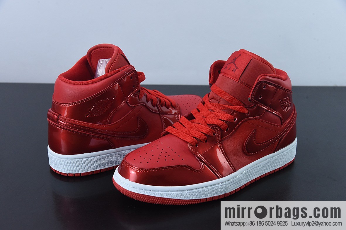 Air Jordan AJ1 Mid Help, red patent leather Unisex basketball shoes of the same style, item number: DH5894-600