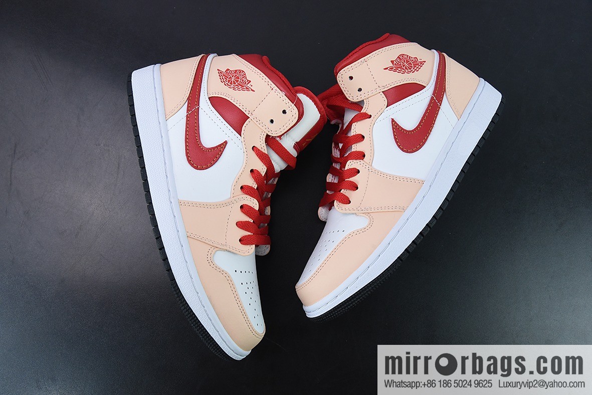 J09L3 inspected version AJ1 MID Zhongbang, yellow and white Unisex basketball shoes of the same style, item number 554725-201.