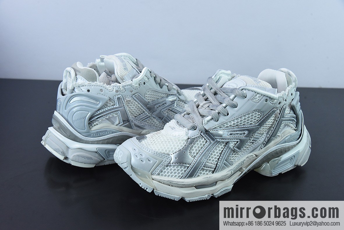 𝗕𝗮𝗹𝗲𝗻𝗰𝗶𝗮𝗴𝗮 Balenciaga 𝗥𝘂𝗻𝗻𝗲𝗿 Paris 7.0 Vintage made old fashion sports dad shoes