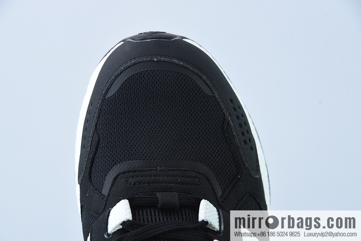 AD Equipment + Comfortable and durable running shoes, white, black and red, synchronized at the counter, the first real shot item number: GX6630