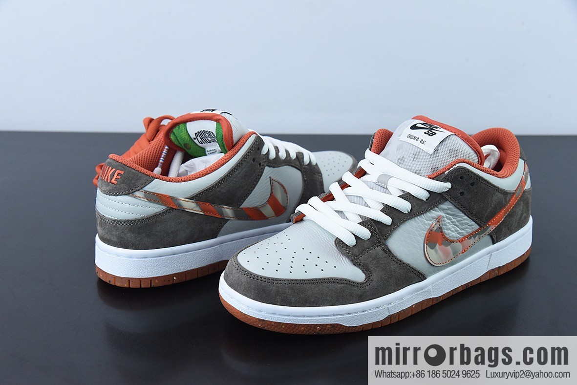 Crushed Skate Shop x Nk SB Dunk Low graffiti wall, joint SB low-top sports and leisure shoes, item number: DH7782-001