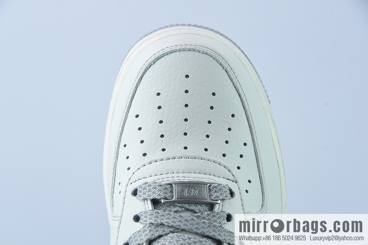 Undefeated x NK Air Force 1 Low Silver Air Force One Item Number: UN6695-288