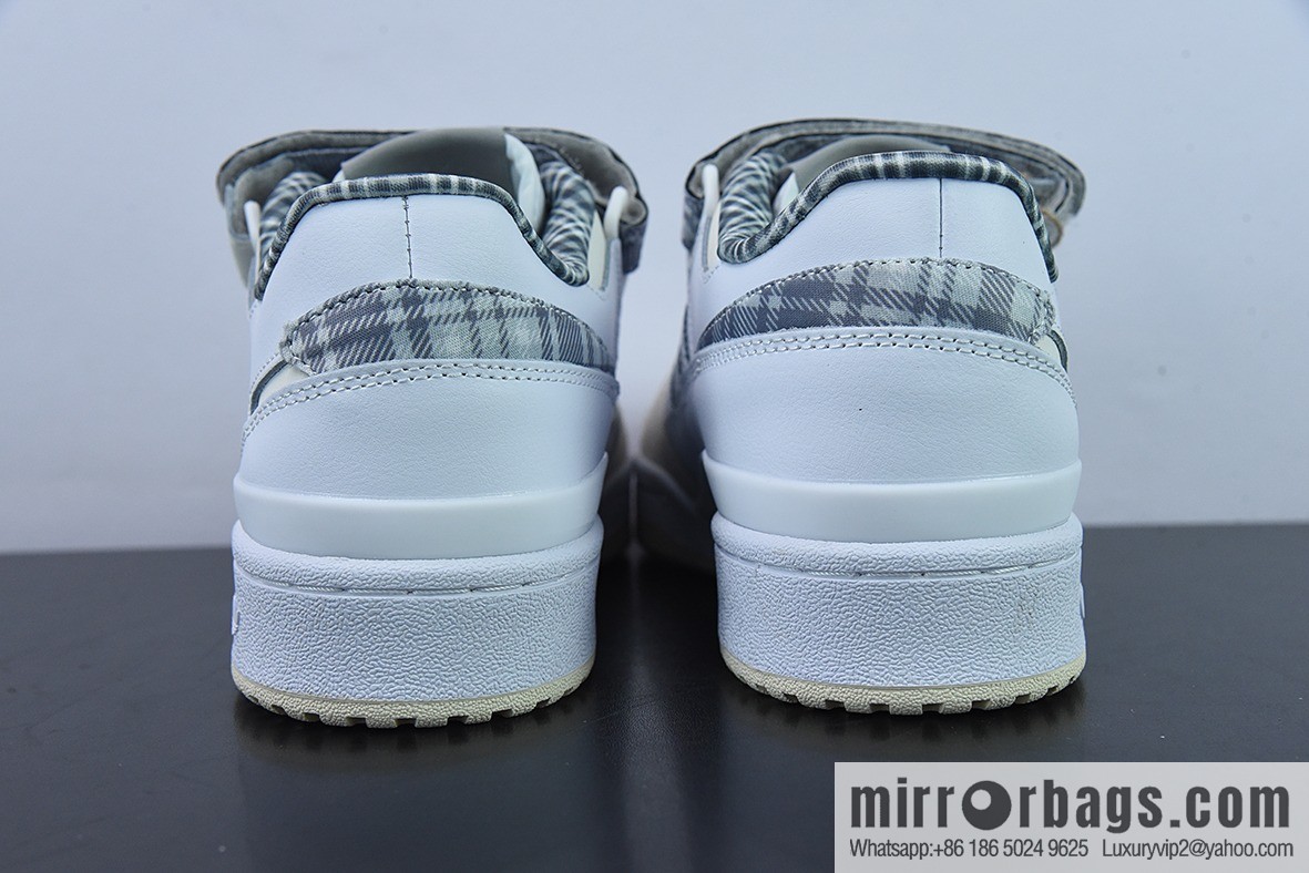 Adidas Originals Forum 84 Low grey and white plaid low-top casual board shoes, item number FZ5627