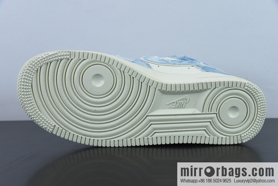 NK Air Force 1 Low Air Force One low-top versatile leisure sports shoes, washed denim holes, item number: CW1888-611