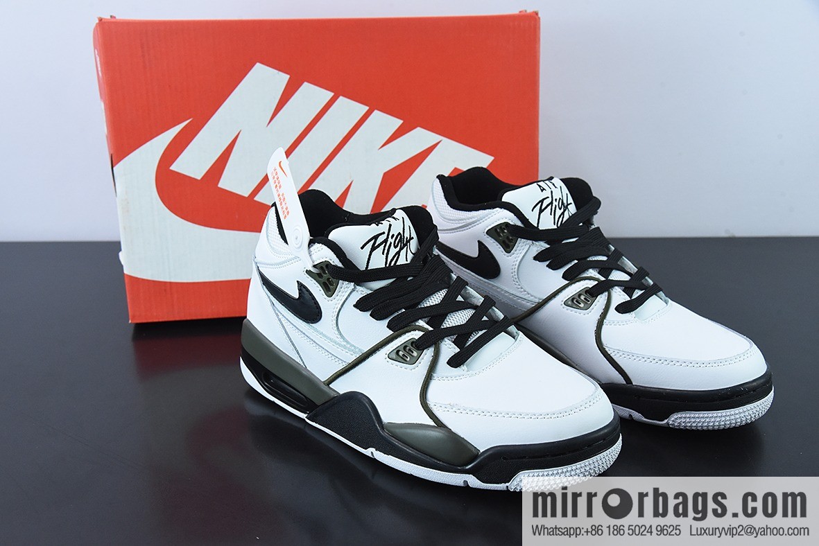 Air Flight Legacy in white and black, combining classic Air Jordan 3 with Air Jordan 4 elements. Item number: CJ5390-101