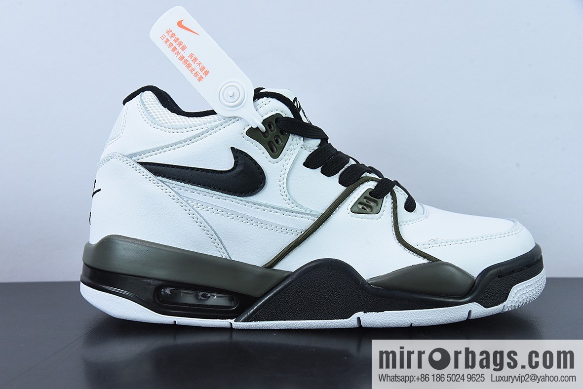 Air Flight Legacy in white and black, combining classic Air Jordan 3 with Air Jordan 4 elements. Item number: CJ5390-101