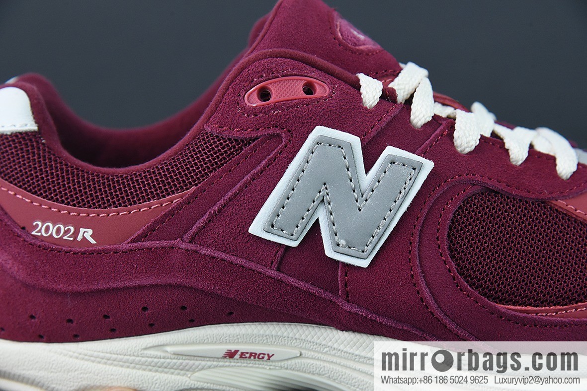 New Balance ML2002 Series Vintage Daddy Style Unisex Casual Shoes Couple Versatile Jogging Shoes Sports Men's Shoes Women's Shoes M2002RHA