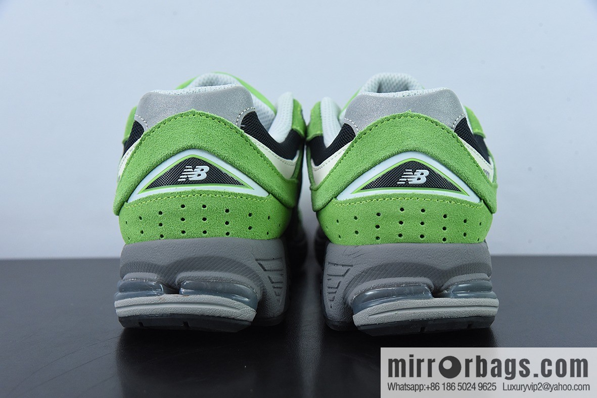 New Balance ML2002 Series Vintage Daddy Style Unisex Casual Shoes Couple Versatile Jogging Shoes Sports Men's Shoes Women's Shoes M2002RGZ