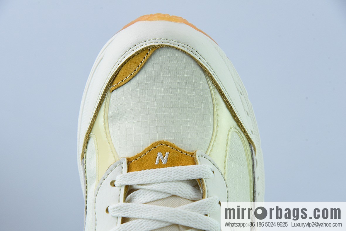 New Balance ML2002 Series Vintage Daddy Style Unisex Casual Shoes Couple Versatile Jogging Shoes Sports Men's Shoes Women's Shoes M2002RJ1