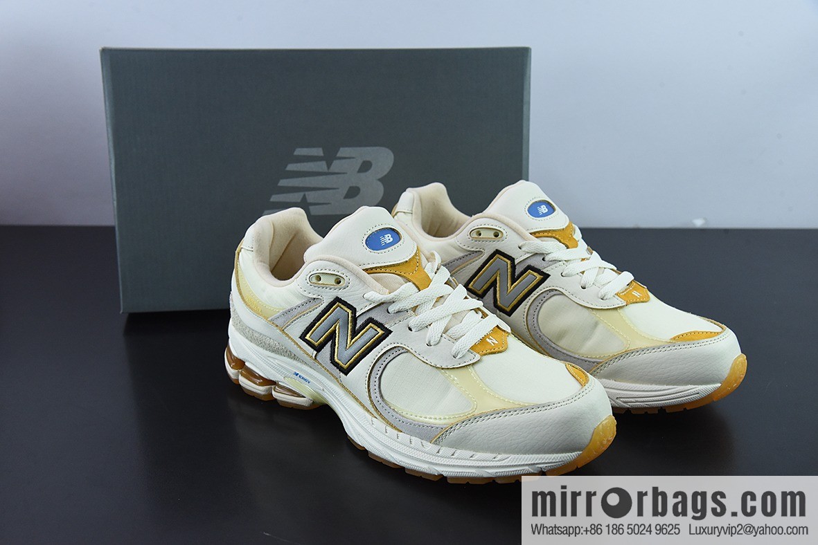 New Balance ML2002 Series Vintage Daddy Style Unisex Casual Shoes Couple Versatile Jogging Shoes Sports Men's Shoes Women's Shoes M2002RJ1