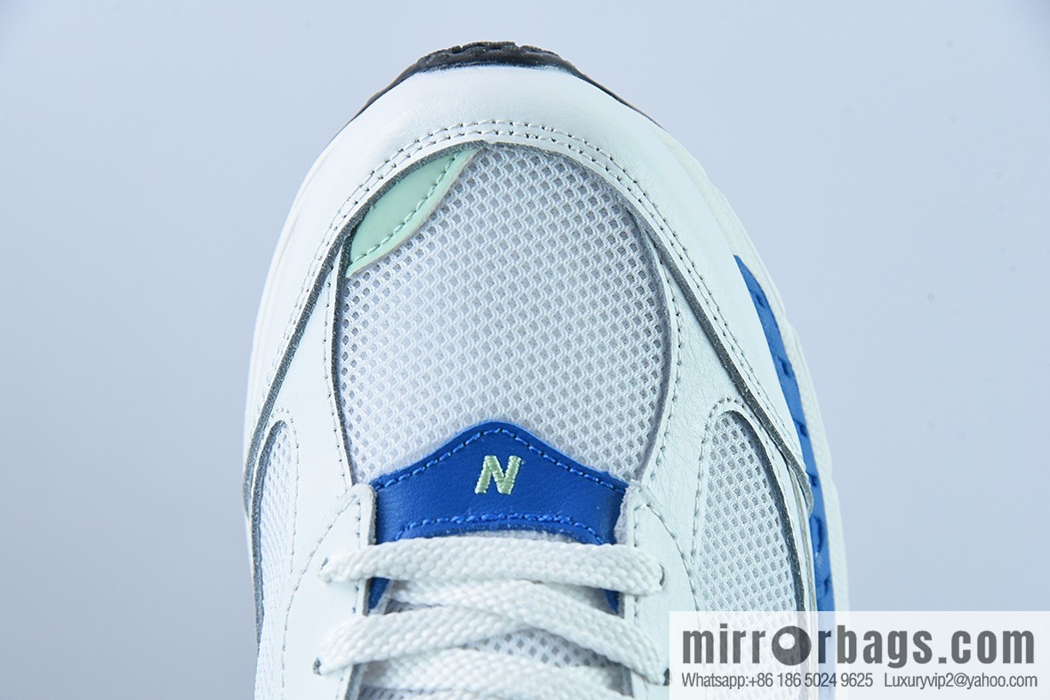 New Balance ML2002 Series Vintage Daddy Style Unisex Casual Shoes Couple Versatile Jogging Shoes Sports Men's Shoes Women's Shoes M2002RW