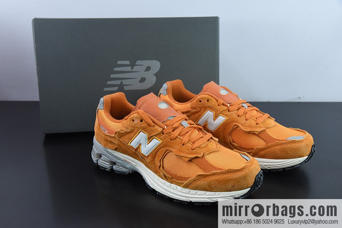 New Balance ML2002 Series Vintage Daddy Style Unisex Casual Shoes Couple Versatile Jogging Shoes Sports Men's Shoes Women's Shoes M2002RDE