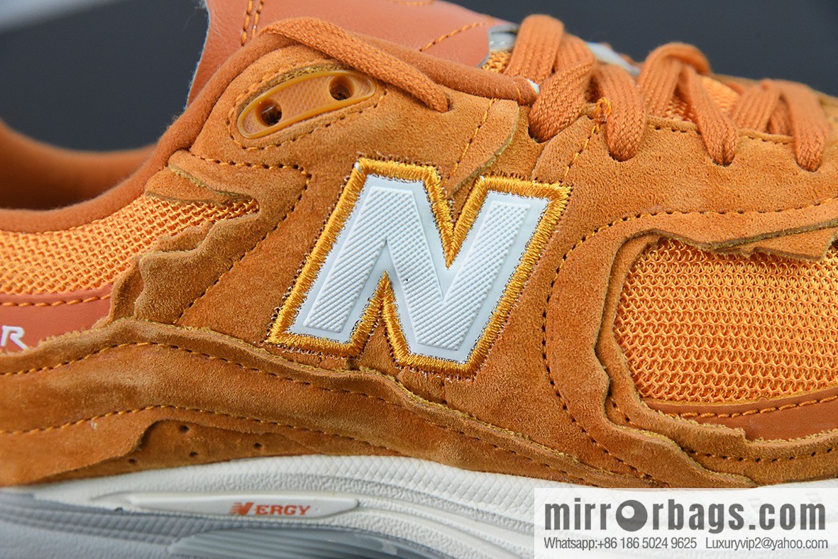 New Balance ML2002 Series Vintage Daddy Style Unisex Casual Shoes Couple Versatile Jogging Shoes Sports Men's Shoes Women's Shoes M2002RDE