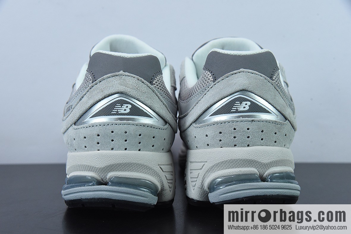 New Balance ML2002 Series Vintage Daddy Style Unisex Casual Shoes Couple Versatile Jogging Shoes Sports Men's Shoes Women's Shoes ML2002RO
