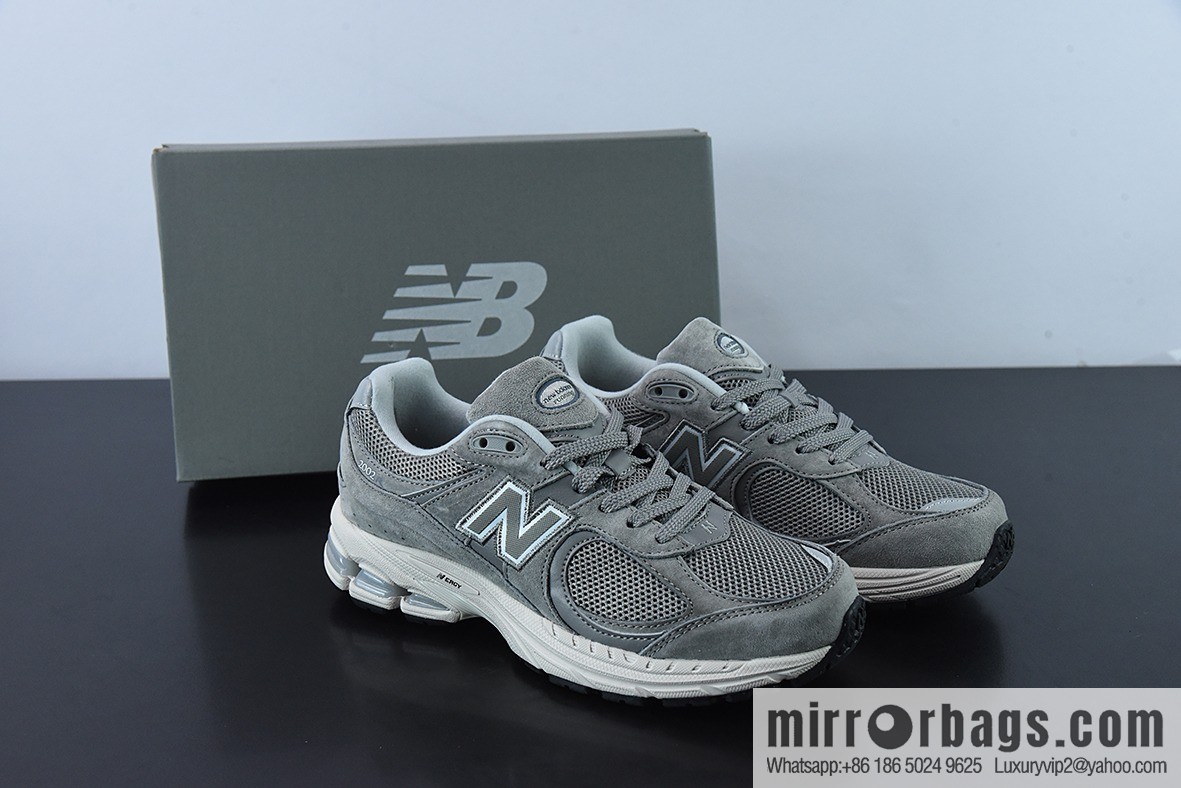 New Balance ML2002 Series Vintage Daddy Style Unisex Casual Shoes Couple Versatile Jogging Shoes Sports Men's Shoes Women's Shoes ML2002RC