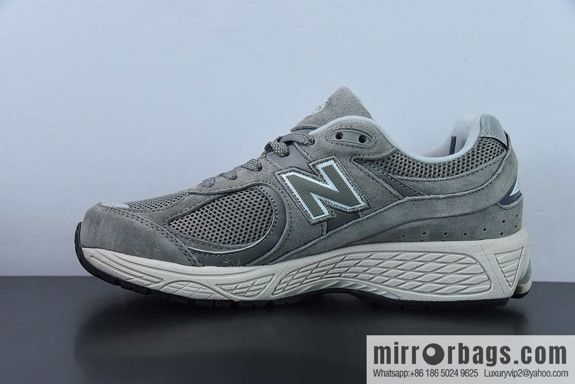 New Balance ML2002 Series Vintage Daddy Style Unisex Casual Shoes Couple Versatile Jogging Shoes Sports Men's Shoes Women's Shoes ML2002RC