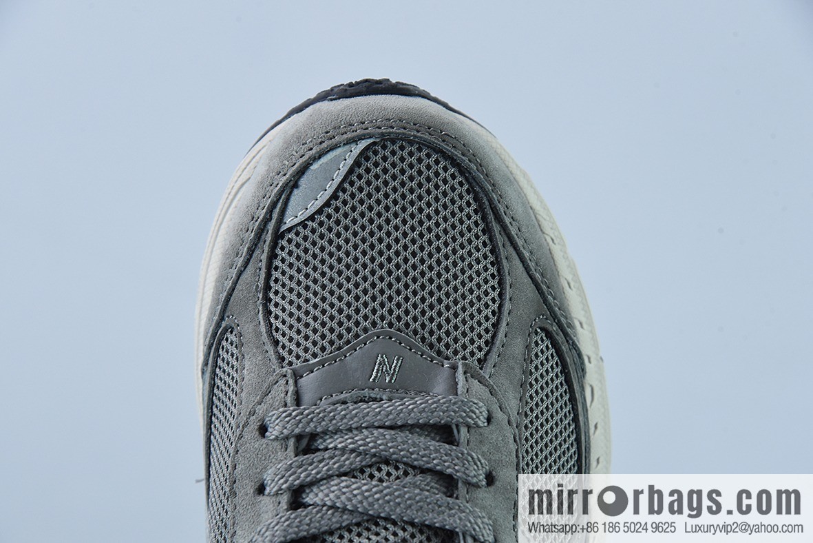 New Balance ML2002 Series Vintage Daddy Style Unisex Casual Shoes Couple Versatile Jogging Shoes Sports Men's Shoes Women's Shoes ML2002RC