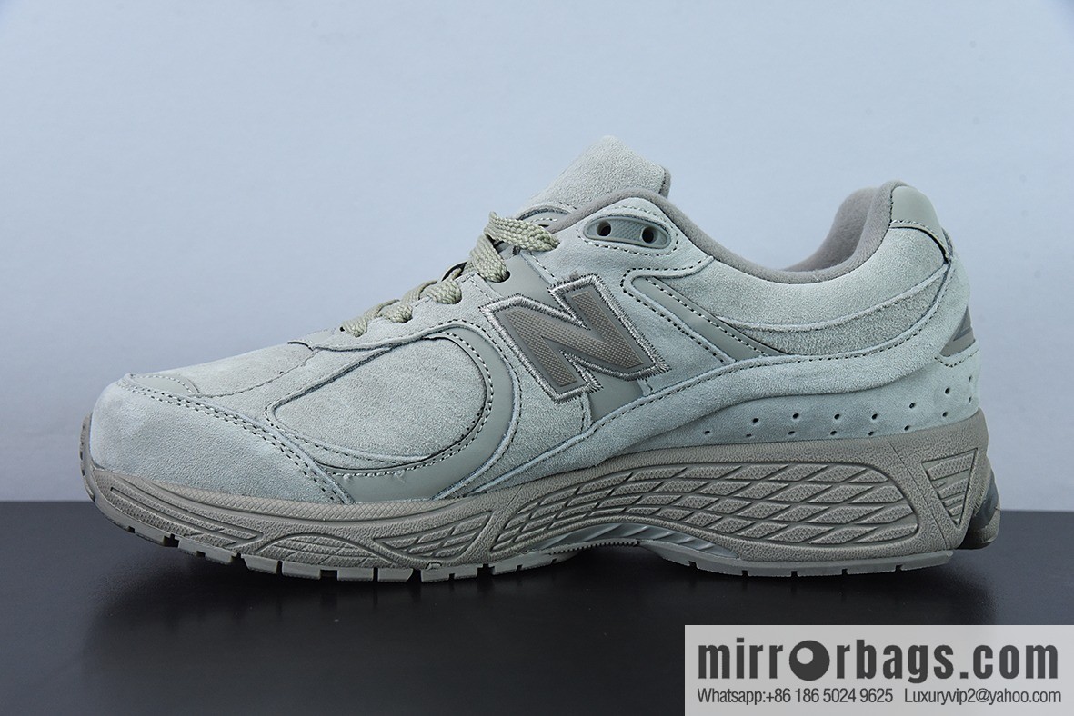 New Balance ML2002 Series Vintage Daddy Style Unisex Casual Shoes Couple Versatile Jogging Shoes Sports Men's Shoes Women's Shoes ML2002RP
