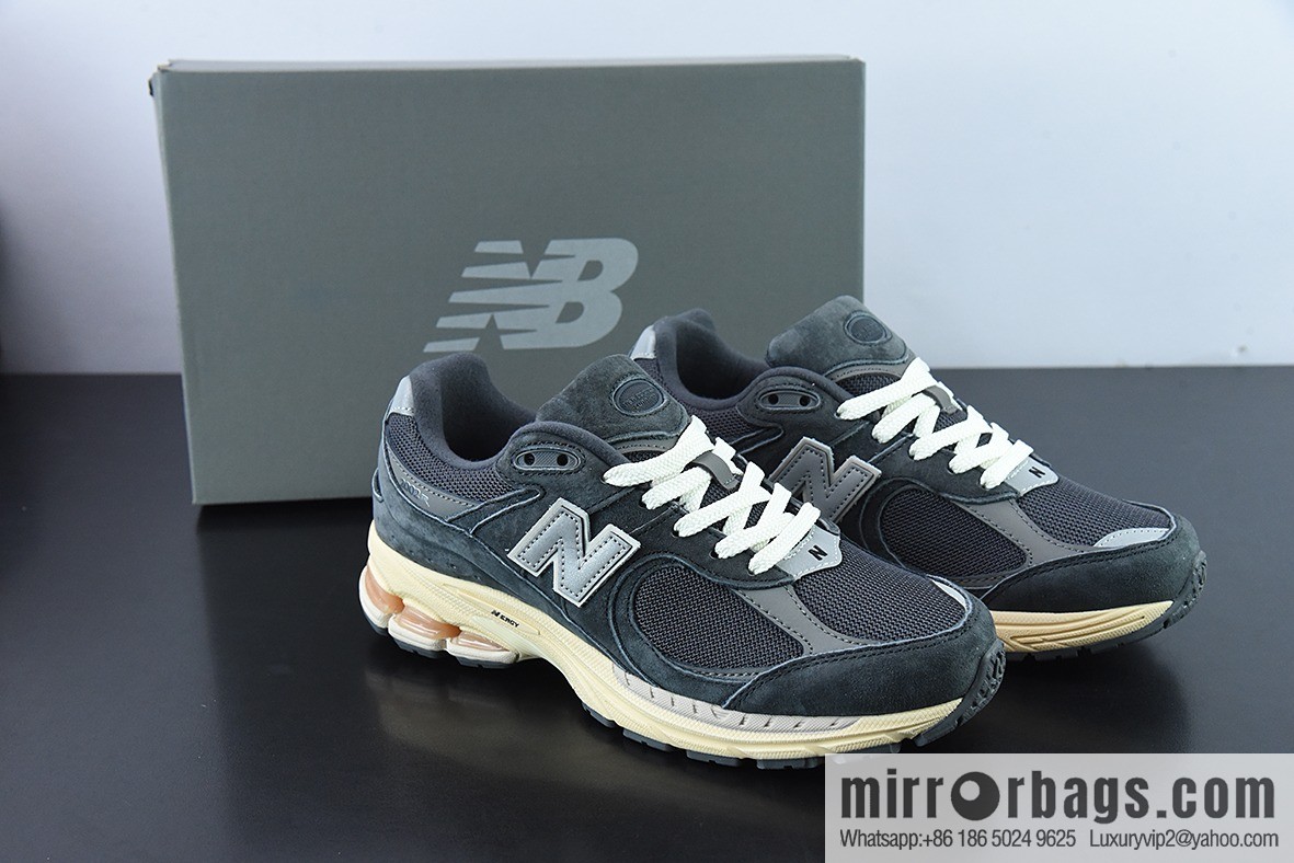 New Balance ML2002 Series Vintage Daddy Style Unisex Casual Shoes Couple Versatile Jogging Shoes Sports Men's Shoes Women's Shoes M2002RHO