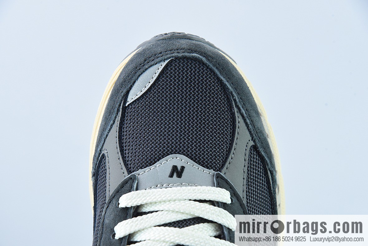 New Balance ML2002 Series Vintage Daddy Style Unisex Casual Shoes Couple Versatile Jogging Shoes Sports Men's Shoes Women's Shoes M2002RHO