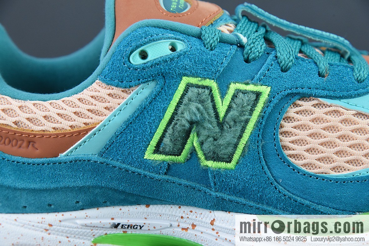 New Balance ML2002 Series Vintage Daddy Style Unisex Casual Shoes Couple Versatile Jogging Shoes Sports Men's Shoes Women's Shoes ML2002RJ