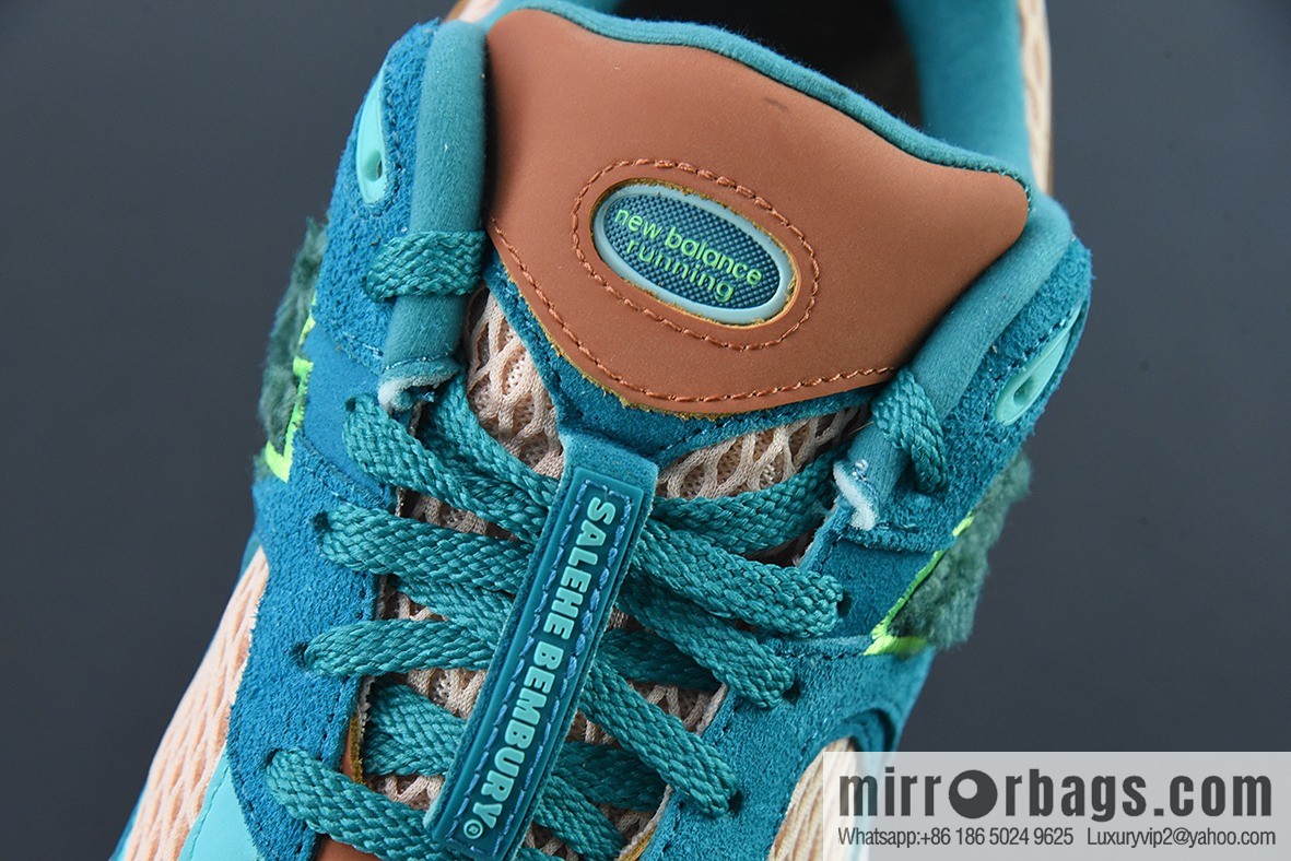 New Balance ML2002 Series Vintage Daddy Style Unisex Casual Shoes Couple Versatile Jogging Shoes Sports Men's Shoes Women's Shoes ML2002RJ