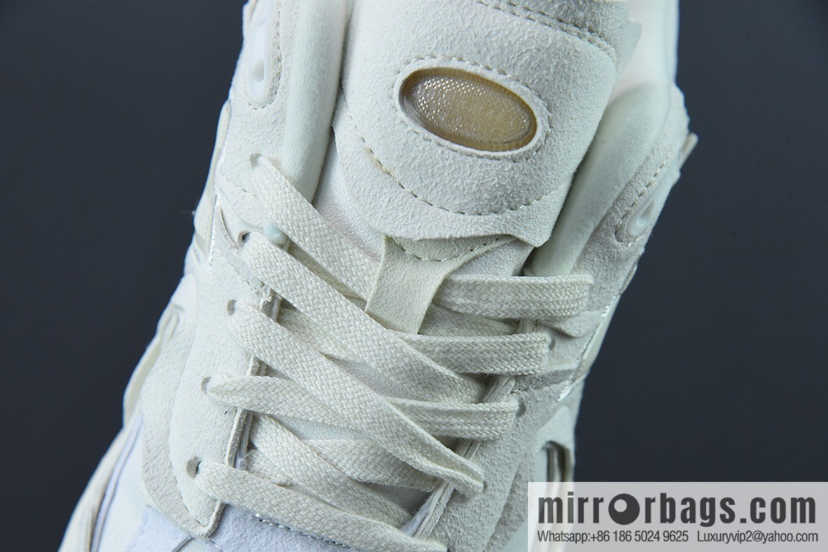 New Balance ML2002 Series Vintage Daddy Style Unisex Casual Shoes Couple Versatile Jogging Shoes Sports Men's Shoes Women's Shoes M2002RDC