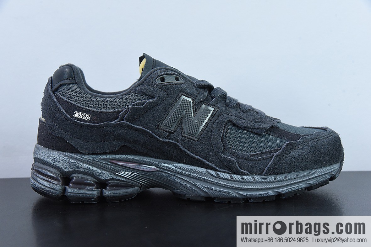 New Balance ML2002 Series Vintage Daddy Style Unisex Casual Shoes Couple Versatile Jogging Shoes Sports Men's Shoes Women's Shoes M2002RDB