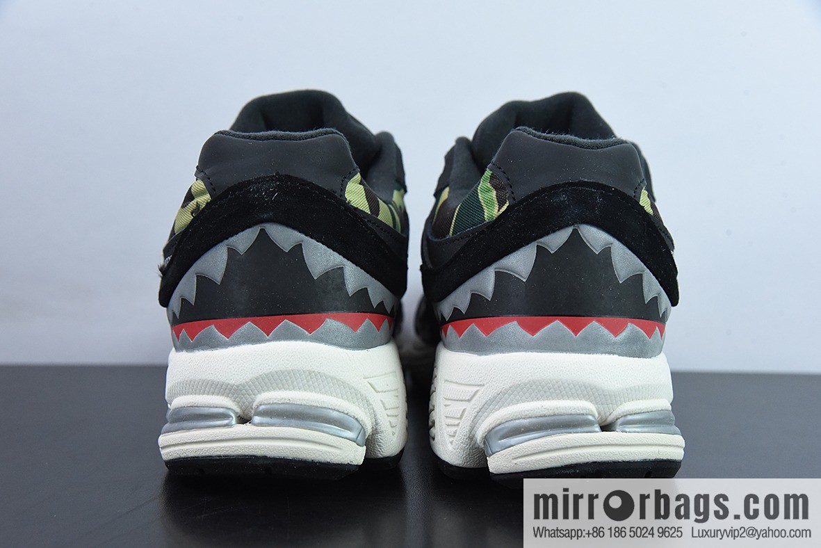 New Balance ML2002 Series Vintage Daddy Style Unisex Casual Shoes Couple Versatile Jogging Shoes Sports Men's Shoes Women's Shoes M2002RBF