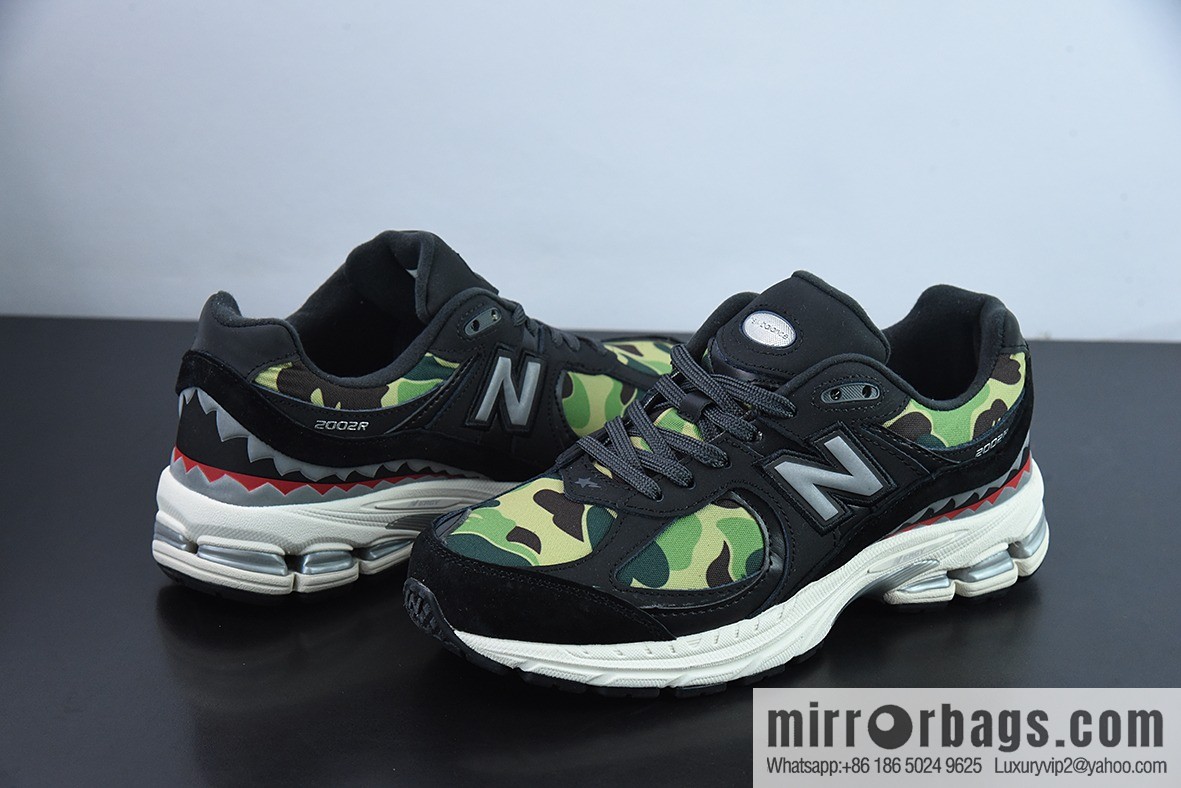 New Balance ML2002 Series Vintage Daddy Style Unisex Casual Shoes Couple Versatile Jogging Shoes Sports Men's Shoes Women's Shoes M2002RBF