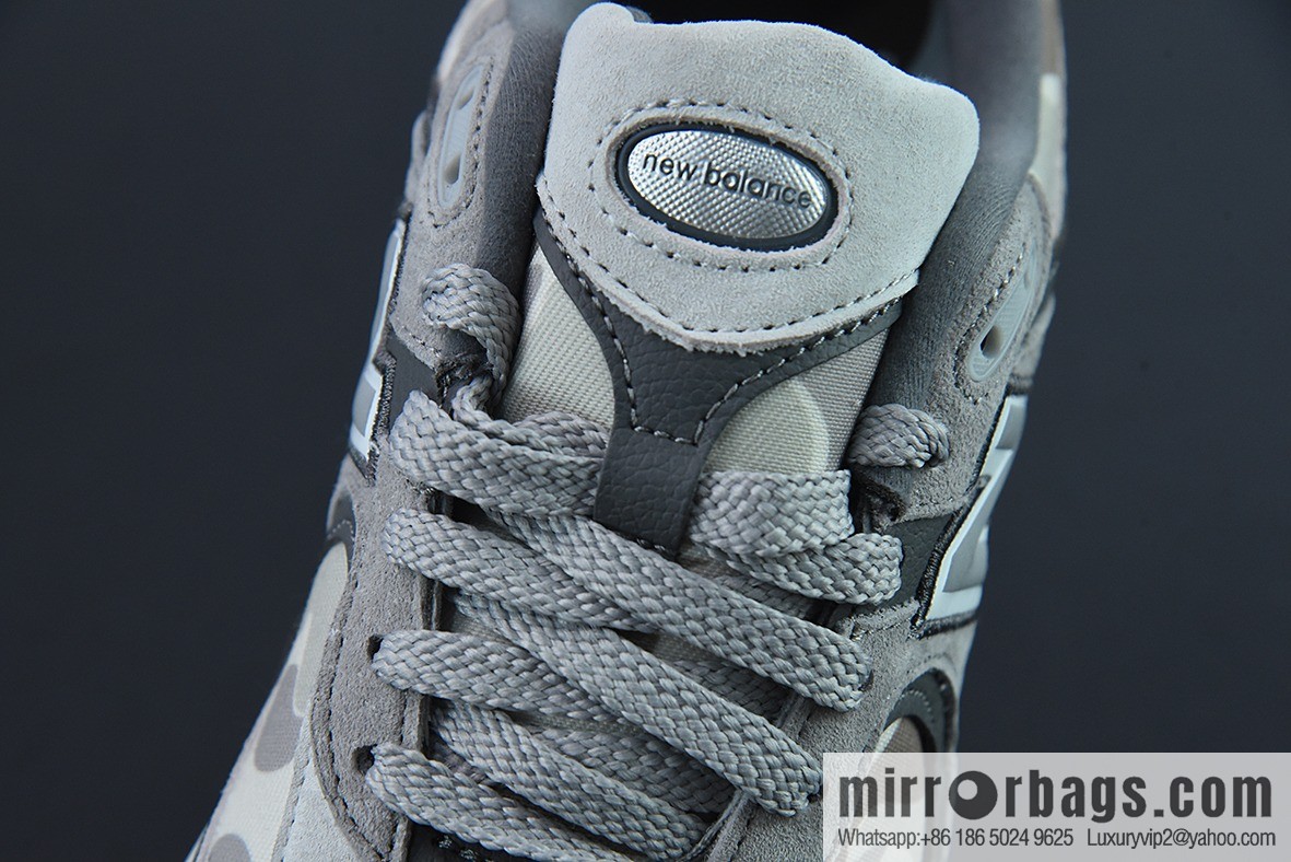 New Balance ML2002 Series Vintage Daddy Style Unisex Casual Shoes Couple Versatile Jogging Shoes Sports Men's Shoes Women's Shoes M2002RBG