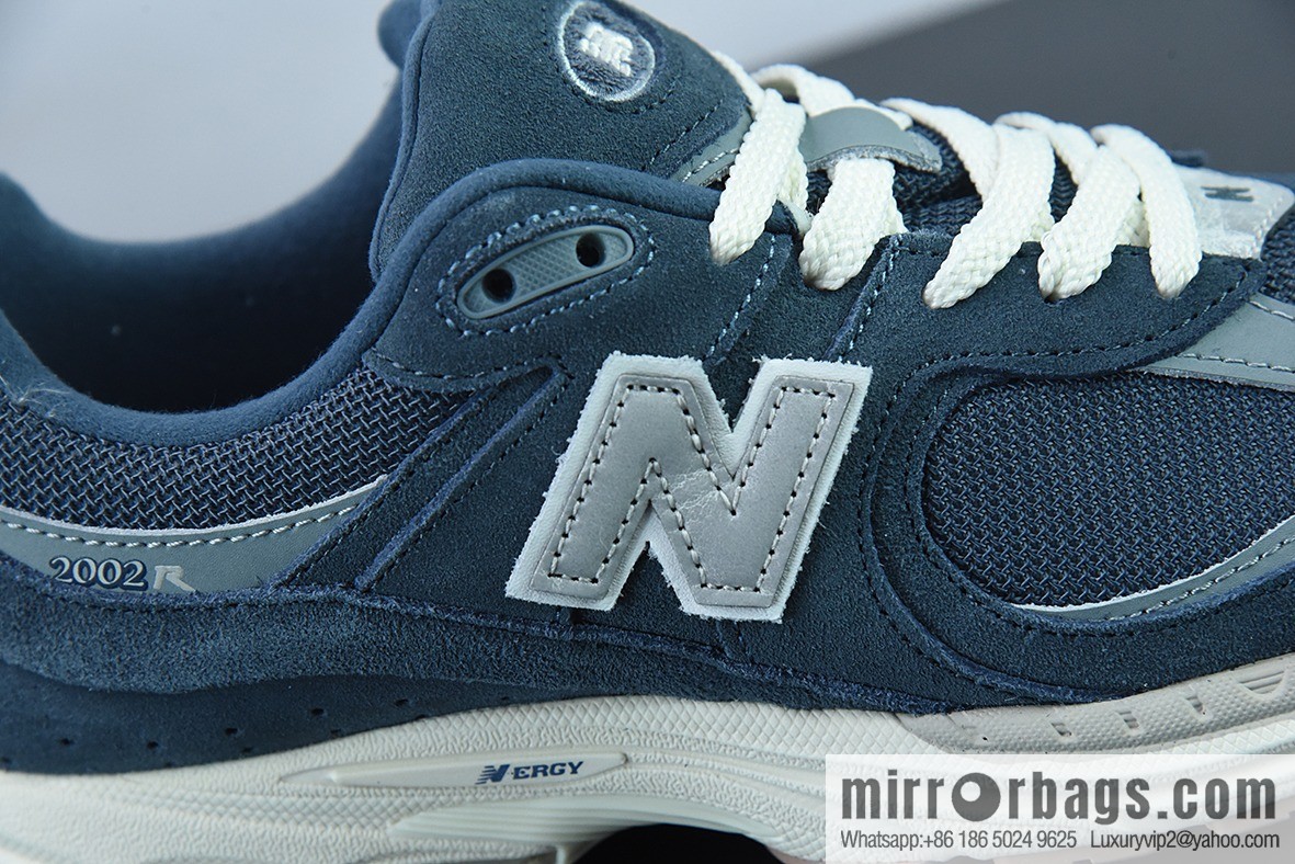 New Balance ML2002 Series Vintage Daddy Style Unisex Casual Shoes Couple Versatile Jogging Shoes Sports Men's Shoes Women's Shoes M2002RHC