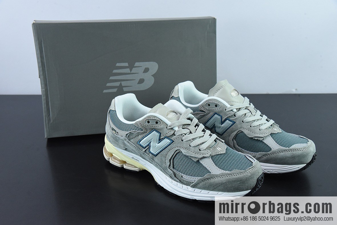 New Balance ML2002 Series Vintage Daddy Style Unisex Casual Shoes Couple Versatile Jogging Shoes Sports Men's Shoes Women's Shoes M2002RDD