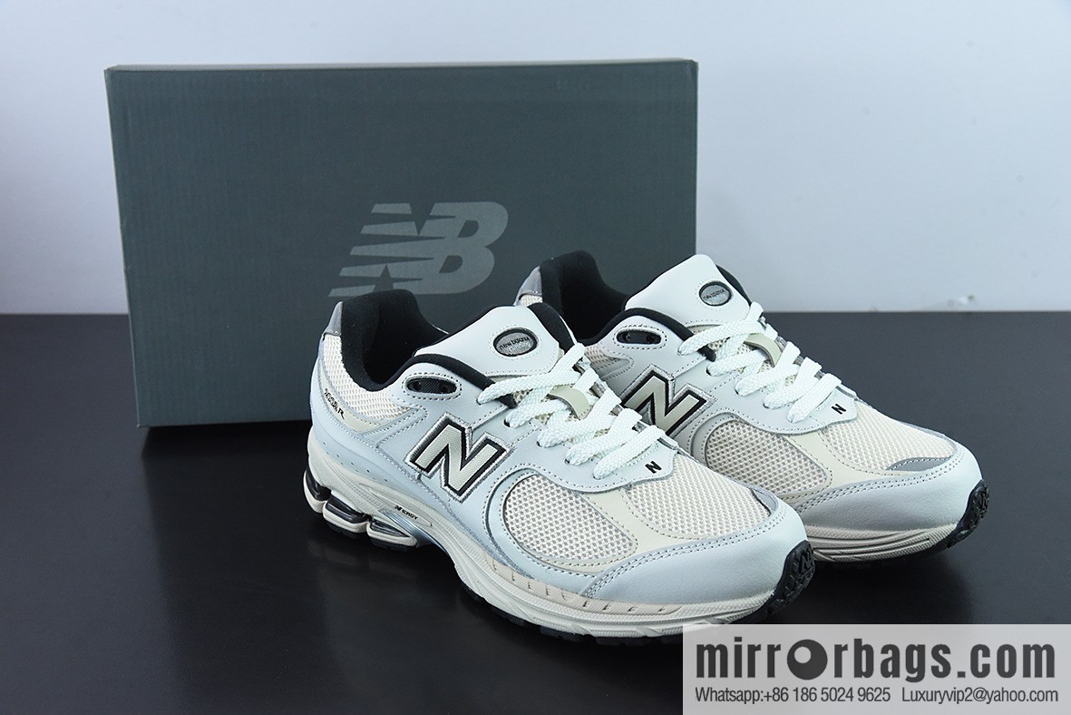 New Balance ML2002 Series Vintage Daddy Style Unisex Casual Shoes Couple Versatile Jogging Shoes Sports Men's Shoes Women's Shoes ML2002RQ