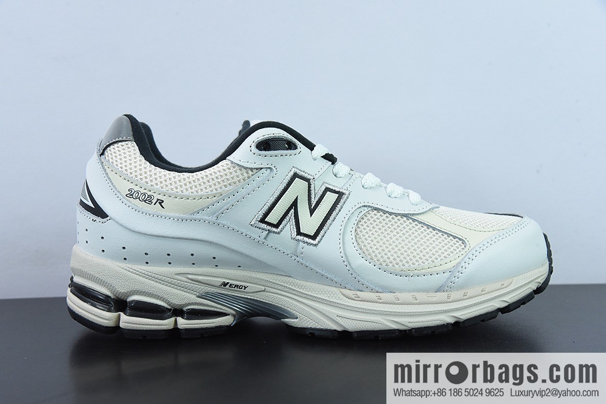 New Balance ML2002 Series Vintage Daddy Style Unisex Casual Shoes Couple Versatile Jogging Shoes Sports Men's Shoes Women's Shoes ML2002RQ