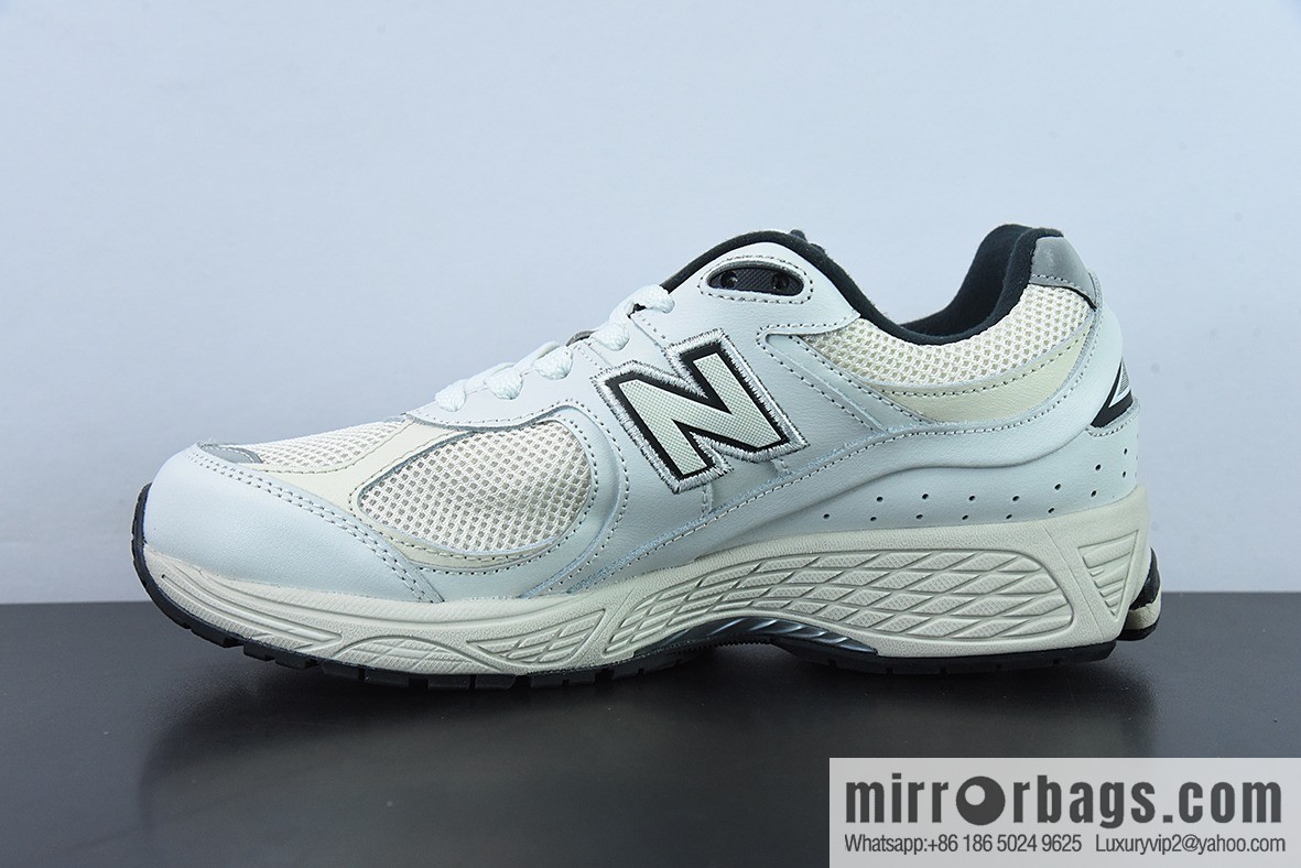 New Balance ML2002 Series Vintage Daddy Style Unisex Casual Shoes Couple Versatile Jogging Shoes Sports Men's Shoes Women's Shoes ML2002RQ