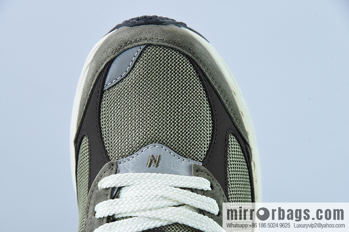 New Balance ML2002 Series Vintage Daddy Style Unisex Casual Shoes Couple Versatile Jogging Shoes Sports Men's Shoes M2002RHN