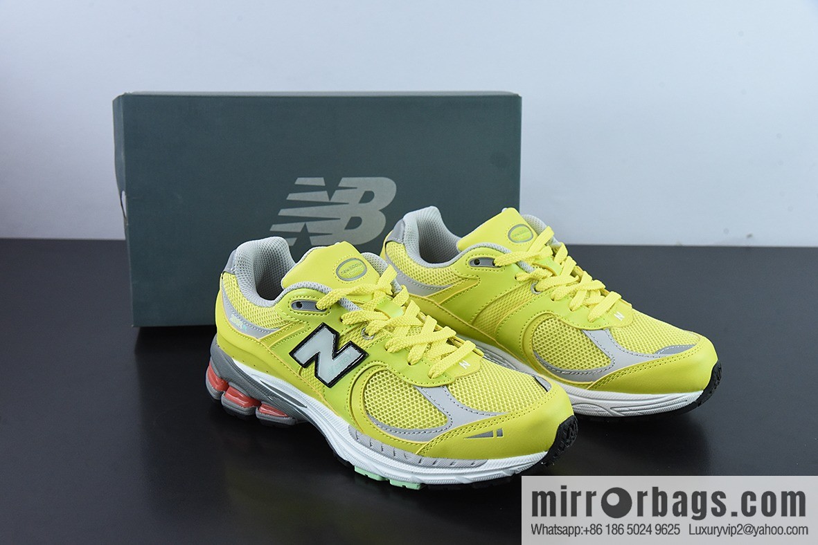 New Balance ML2002 Series Vintage Daddy Style Unisex Casual Shoes Couple Versatile Jogging Shoes Sports Men's Shoes M2002RLC
