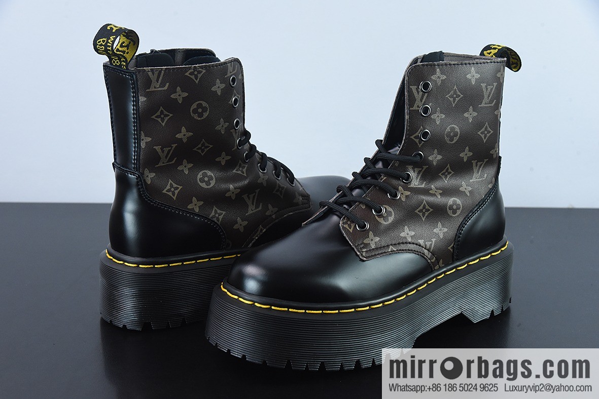 LV/Louis Vuitton purchasing grade, Martin boots series, Martin boots /Dr.martens high-top Martin boots, black and brown LV item number: R11822206